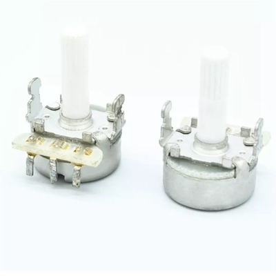 Le plus tard potentiomètre rotatoire en plastique de Pin B100k de crochet de soudure d'axe de 16mm