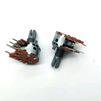 Potentiomètre de commutateur rotatif d'axe en métal de 16mm pour l'amplificateur audio