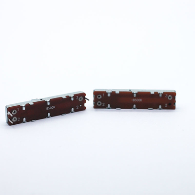 Potentiomètre de glissière d'Of de fabricant de la Chine avec le potentiomètre linéaire du potentiomètre 100k d'ohm du voyage 5k 10k du commutateur 30mm
