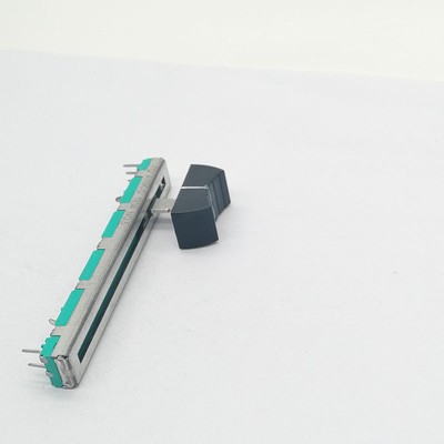 Résistance linéaire du potentiomètre B100K de glissière du voyage 60mm pour la console de mélange audio