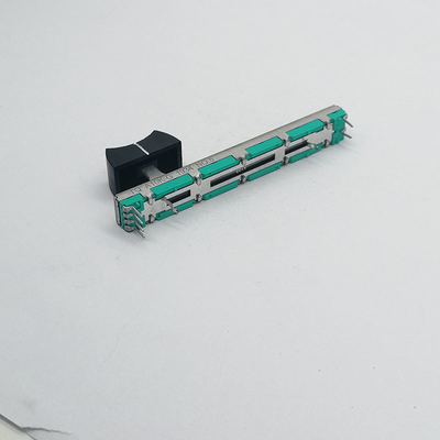 Résistance linéaire du potentiomètre B100K de glissière du voyage 60mm pour la console de mélange audio