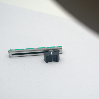 Résistance linéaire du potentiomètre B100K de glissière du voyage 60mm pour la console de mélange audio