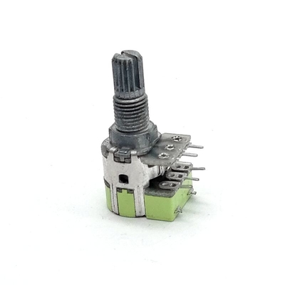 Double Pin 12mm rotatoire du contrôle du volume 6 du film 100k de carbone de potentiomètre