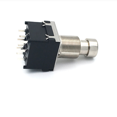 Toucher doux 3pdt du commutateur de pied de guitare de SF17 TQ 50ohm dessus sur 2A 250VAC