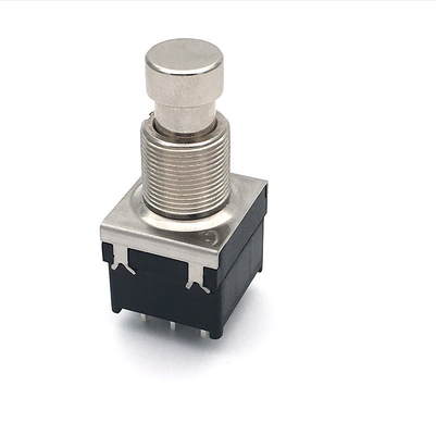 Toucher doux 3pdt du commutateur de pied de guitare de SF17 TQ 50ohm dessus sur 2A 250VAC