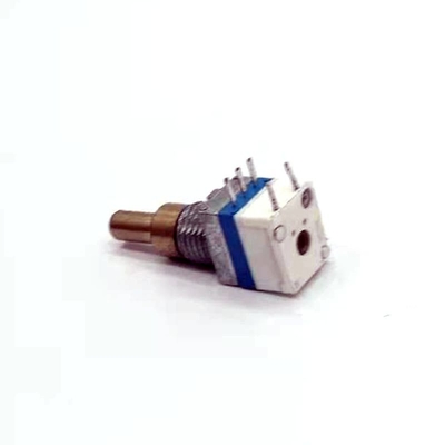 Bouton en laiton 8mm de volume de potentiomètre du commutateur 250VAC rotatif pour le haut-parleur