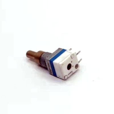Bouton en laiton 8mm de volume de potentiomètre du commutateur 250VAC rotatif pour le haut-parleur