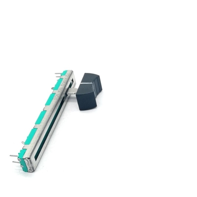 Potentiomètre à glissière linéaire 60mm 10K linéaire de Film de carbone à levier en métal utilisé pour les écouteurs et le Microphone de la Console de son