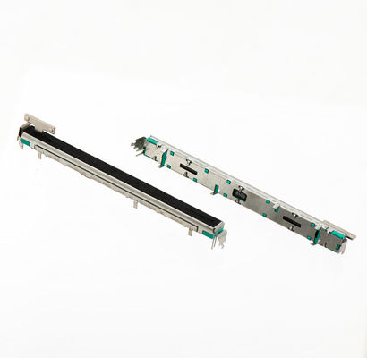 Poignée en métal C10042N Voyage de 100 mm 8,1 mm de large utilisé pour les écouteurs et le microphone de la console de son